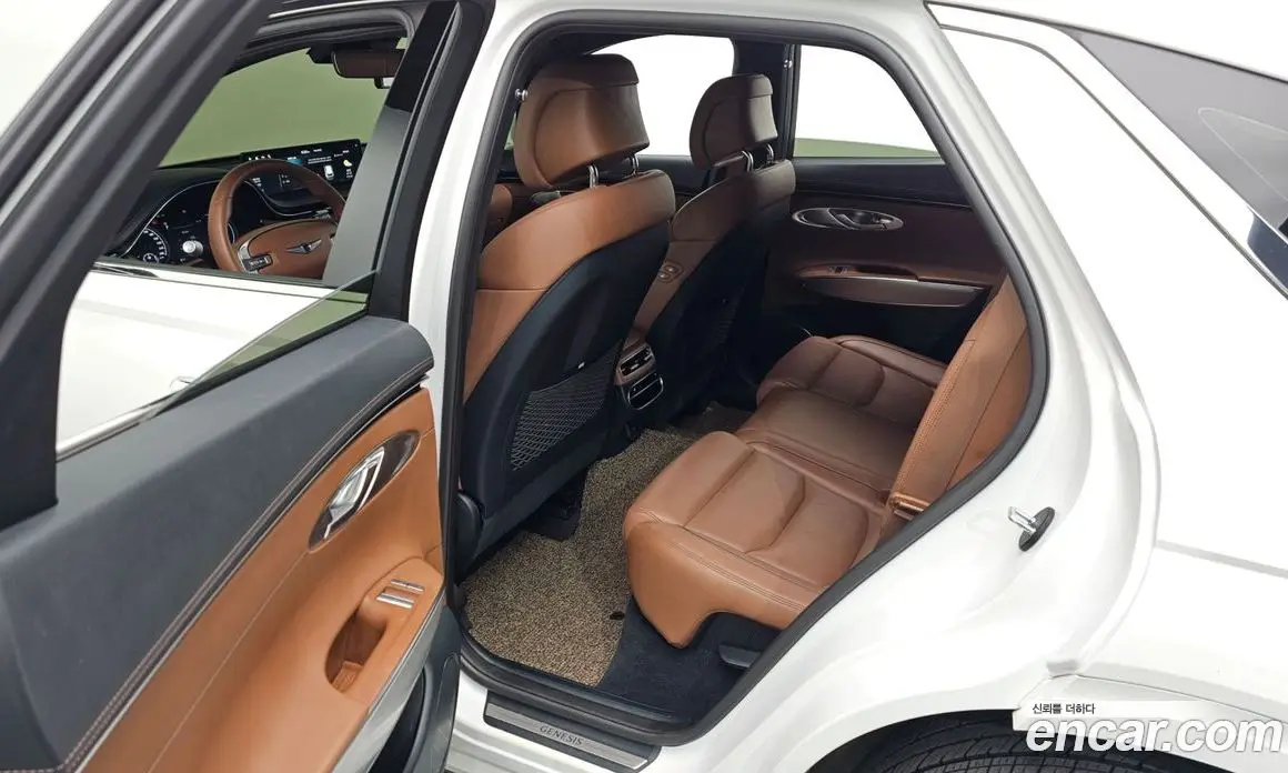 Genesis GV70 2021 2.5 автомат (гидро), фото 13 Genesis GV70 2021 2.5 автомат (гидро), фото 13