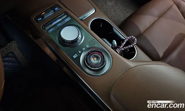 Genesis GV70 2021 2.5 автомат (гидро), миниатюра 9 Genesis GV70 2021 2.5 автомат (гидро), миниатюра 9