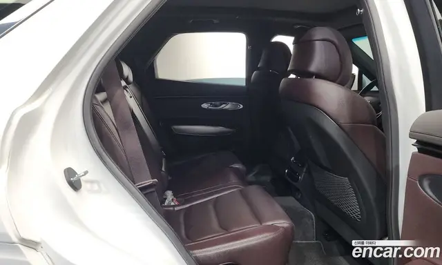Genesis GV70 2021 2.5 автомат (гидро), миниатюра 11