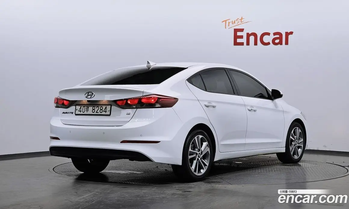 Hyundai Avante 2018 1.6 автомат (гидро), фото 2 Hyundai Avante 2018 1.6 автомат (гидро), фото 2