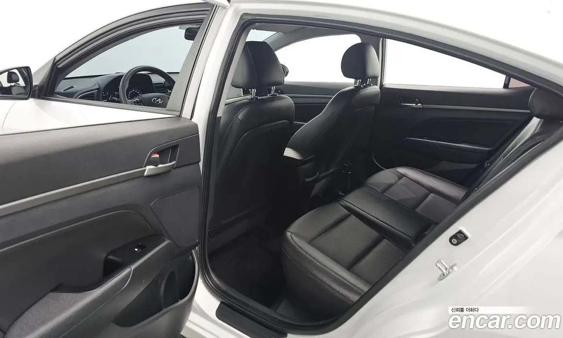 Hyundai Avante 2018 1.6 автомат (гидро), фото 11 Hyundai Avante 2018 1.6 автомат (гидро), фото 11