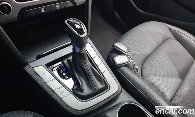 Hyundai Avante 2018 1.6 автомат (гидро), миниатюра 9 Hyundai Avante 2018 1.6 автомат (гидро), миниатюра 9