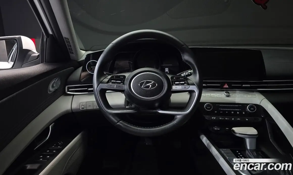 Hyundai Avante 2020 1.6 автомат (гидро), фото 14