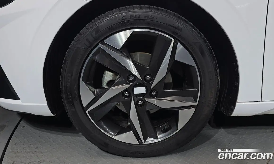 Hyundai Avante 2020 1.6 автомат (гидро), фото 5