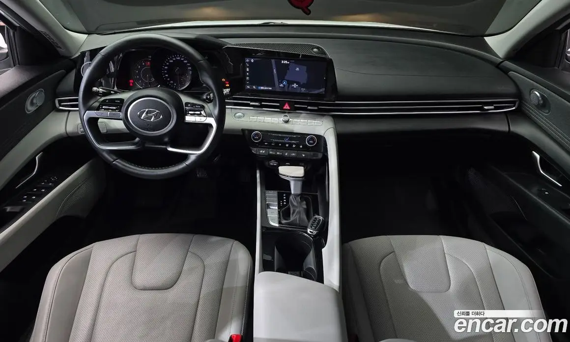Hyundai Avante 2020 1.6 автомат (гидро), фото 7