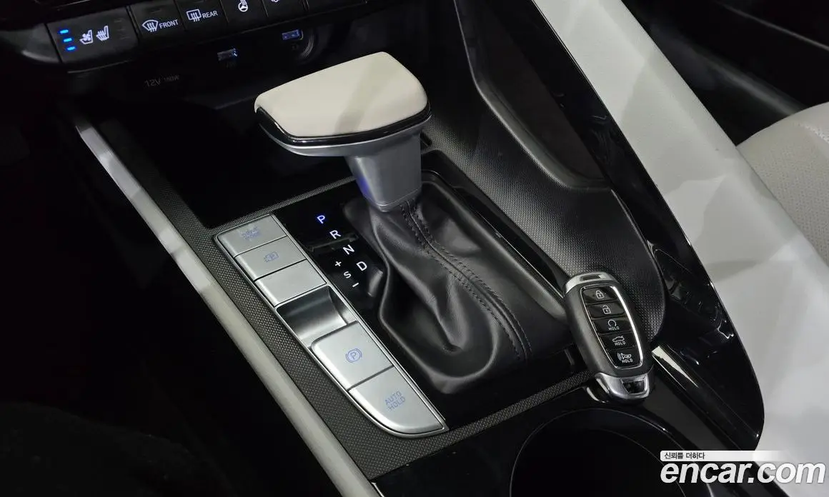 Hyundai Avante 2020 1.6 автомат (гидро), фото 9
