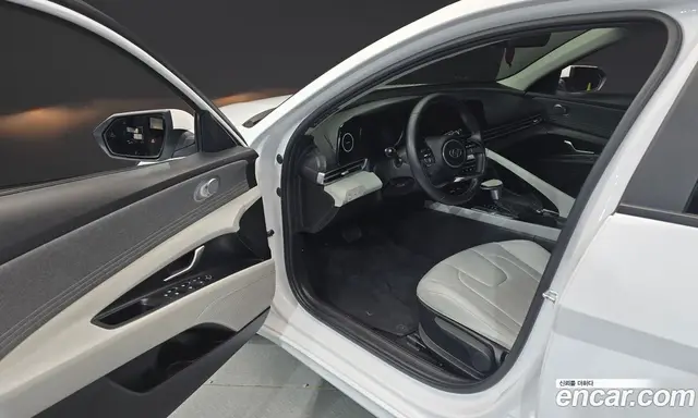 Hyundai Avante 2020 1.6 автомат (гидро), миниатюра 10
