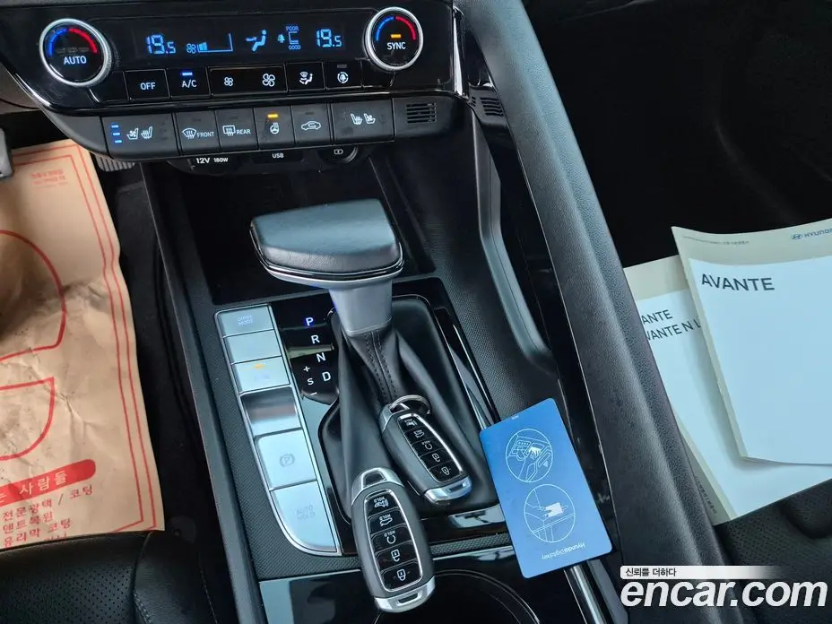 Hyundai Avante 2022 1.6 автомат (гидро), фото 19