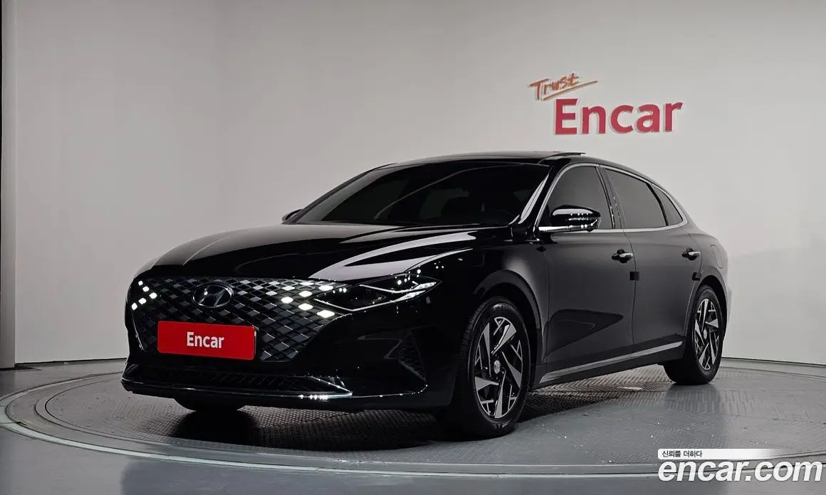 Hyundai Grandeur 2022 2.4 автомат (гидро), фото 1 Hyundai Grandeur 2022 2.4 автомат (гидро), фото 1