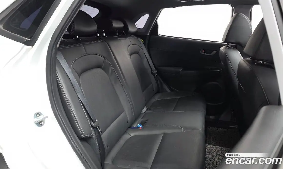 Hyundai Kona 2017 1.6 автомат (гидро), фото 12 Hyundai Kona 2017 1.6 автомат (гидро), фото 12