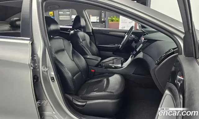 Hyundai Sonata 2010 2.0 автомат (гидро), миниатюра 10