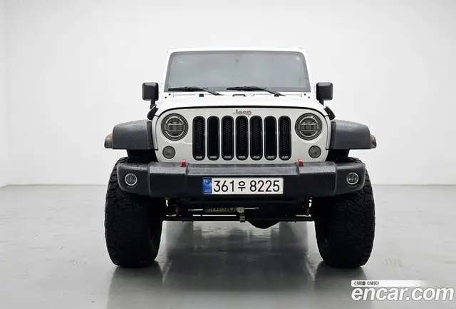 Jeep Wrangler 2016 3.6 автомат (гидро), миниатюра 3