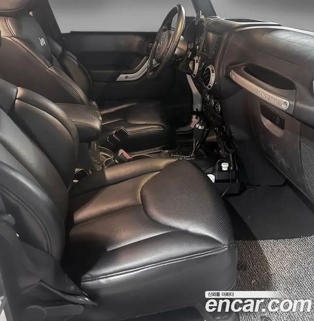 Jeep Wrangler 2016 3.6 автомат (гидро), миниатюра 10
