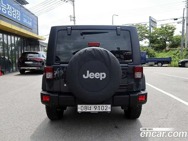 Jeep Wrangler 2017 3.6 автомат (гидро), миниатюра 4