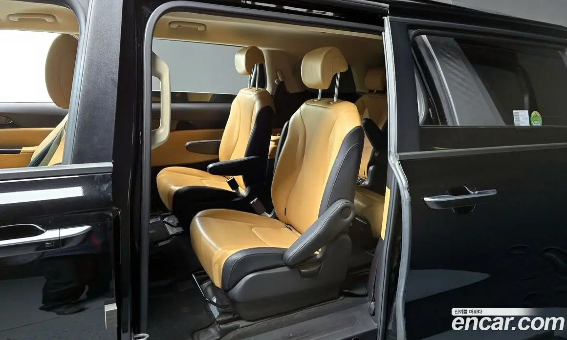 Kia Carnival 2021 2.2 автомат (гидро), фото 11