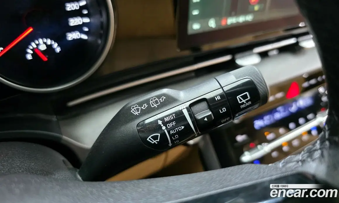 Kia Carnival 2022 2.2 автомат (гидро), фото 16 Kia Carnival 2022 2.2 автомат (гидро), фото 16