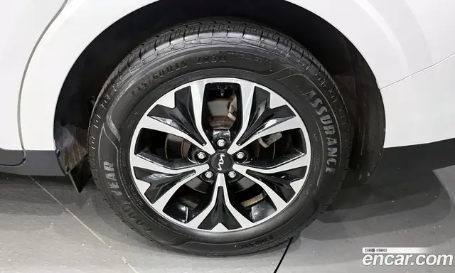 Kia Carnival 2022 2.2 автомат (гидро), миниатюра 5 Kia Carnival 2022 2.2 автомат (гидро), миниатюра 5