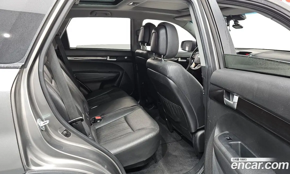 Kia Sorento 2010 2.0 автомат (гидро), фото 12 Kia Sorento 2010 2.0 автомат (гидро), фото 12