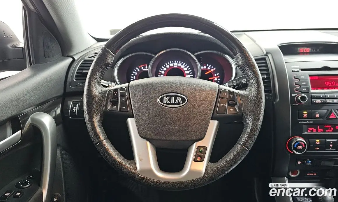 Kia Sorento 2010 2.0 автомат (гидро), фото 13 Kia Sorento 2010 2.0 автомат (гидро), фото 13
