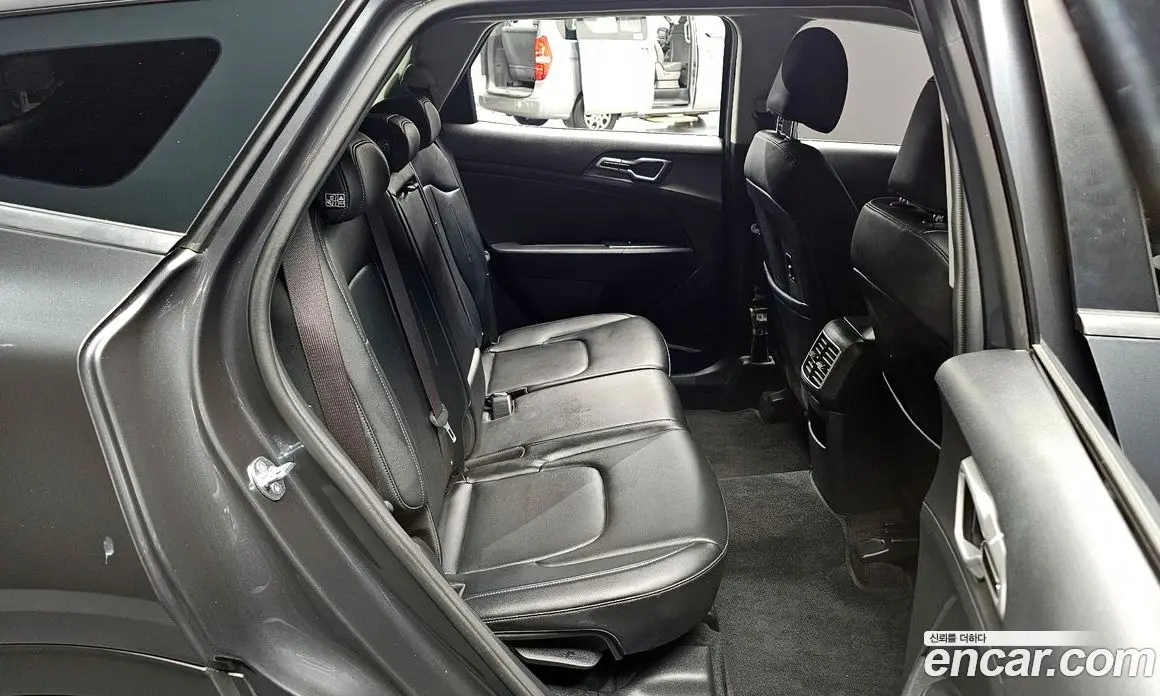 Kia Sportage 2023 1.6 автомат (гидро), фото 11