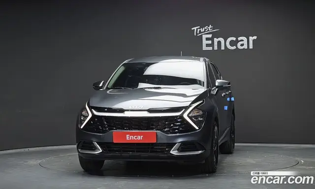 Kia Sportage 2023 1.6 автомат (гидро), миниатюра 3