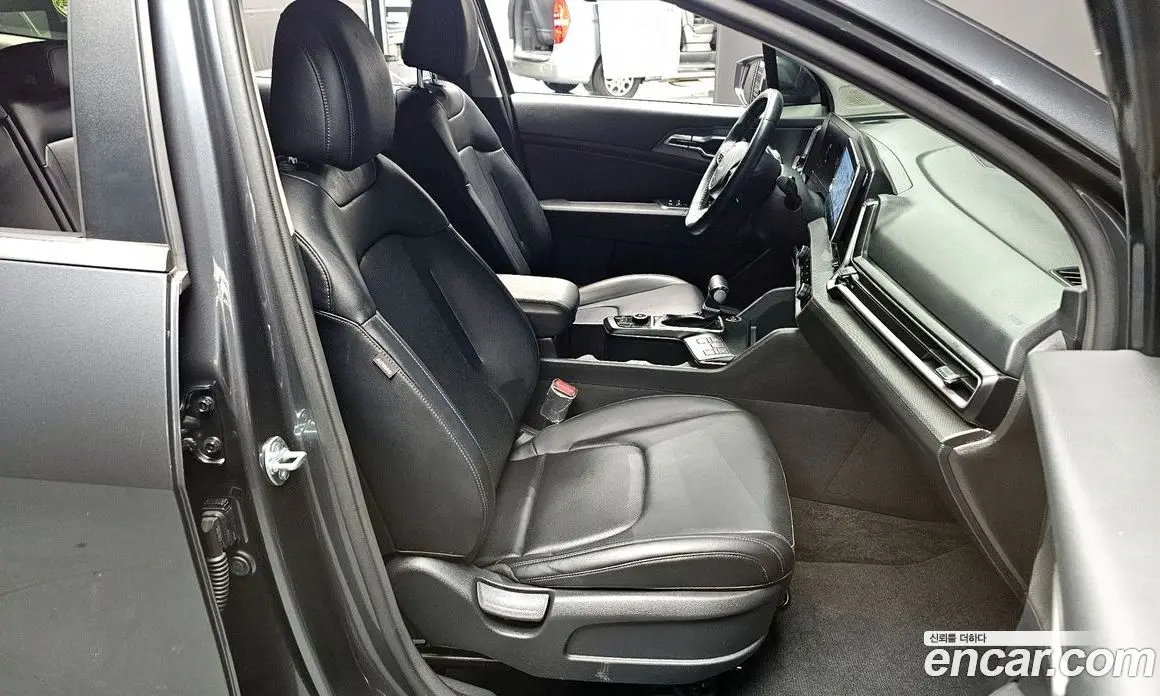 Kia Sportage 2023 1.6 автомат (гидро), фото 10
