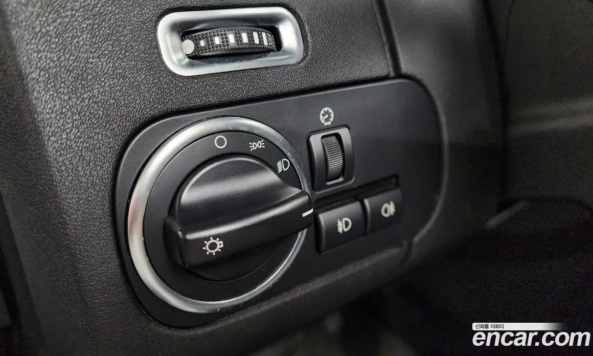 Land Rover Discovery 2011 3.0 автомат (гидро), фото 20