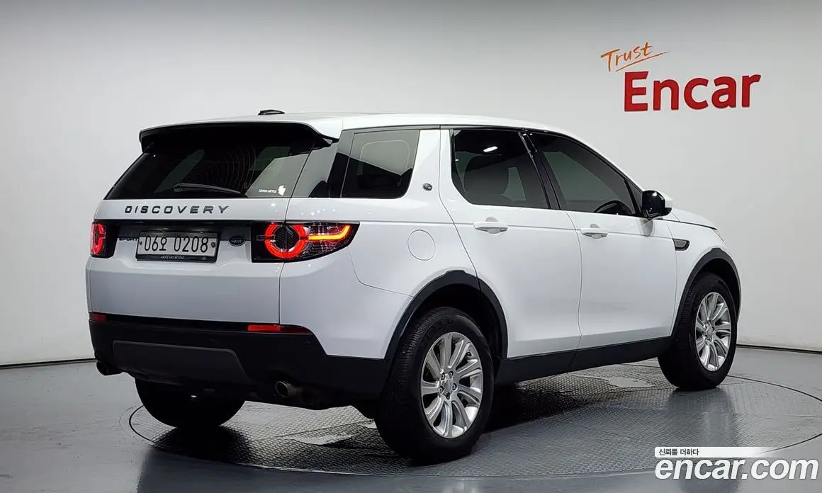Land Rover Discovery Sport 2016 2.0 автомат (гидро), фото 2 Land Rover Discovery Sport 2016 2.0 автомат (гидро), фото 2