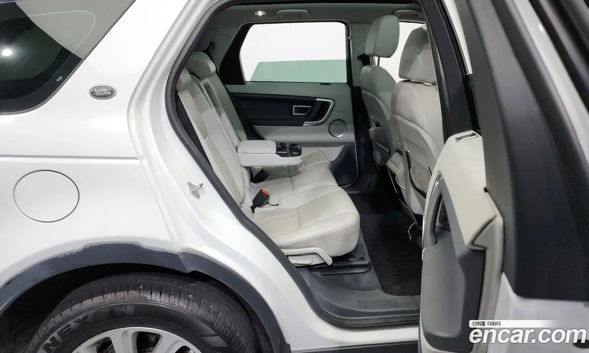 Land Rover Discovery Sport 2016 2.0 автомат (гидро), фото 12 Land Rover Discovery Sport 2016 2.0 автомат (гидро), фото 12