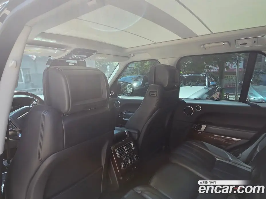 Land Rover Range Rover 2016 4.4 автомат (гидро), фото 11