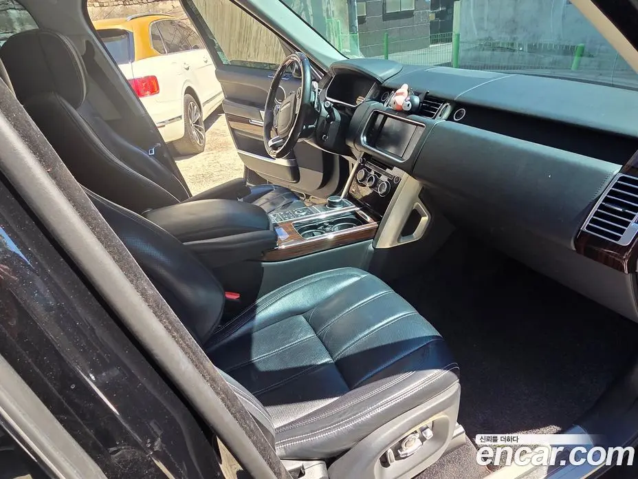 Land Rover Range Rover 2016 4.4 автомат (гидро), фото 15