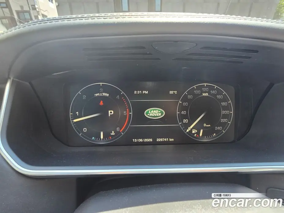 Land Rover Range Rover 2016 4.4 автомат (гидро), фото 18