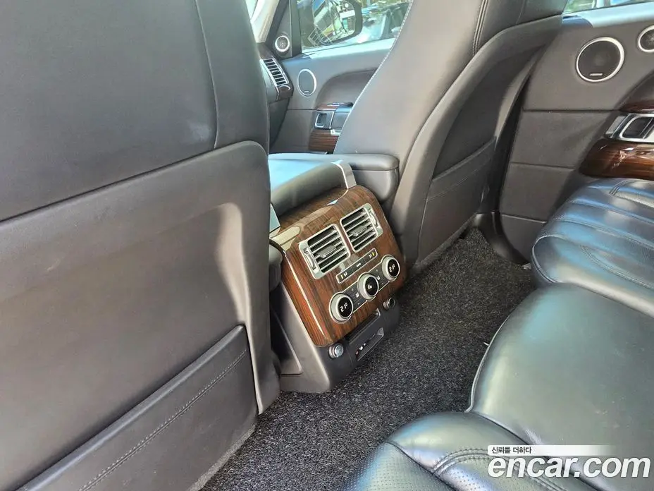 Land Rover Range Rover 2016 4.4 автомат (гидро), фото 9