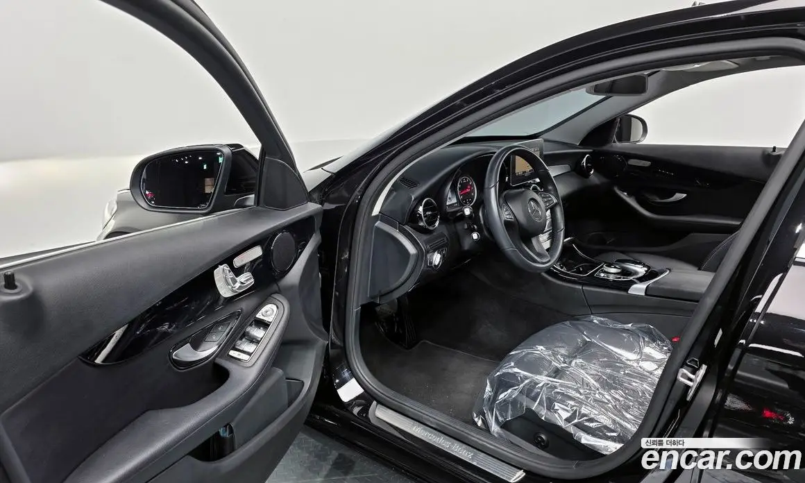Mercedes-Benz C-Class 2018 2.0 автомат (гидро), фото 11
