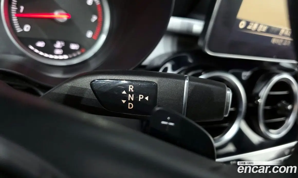 Mercedes-Benz C-Class 2018 2.0 автомат (гидро), фото 9