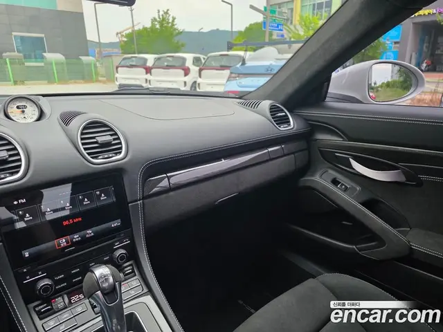 Porsche 718 2022 4.0 автомат (гидро), миниатюра 11