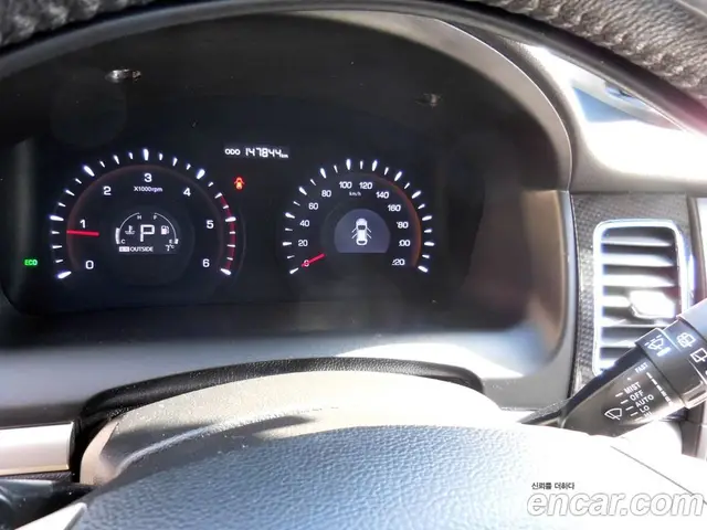SsangYong Korando 2012 2.0 автомат (гидро), миниатюра 8