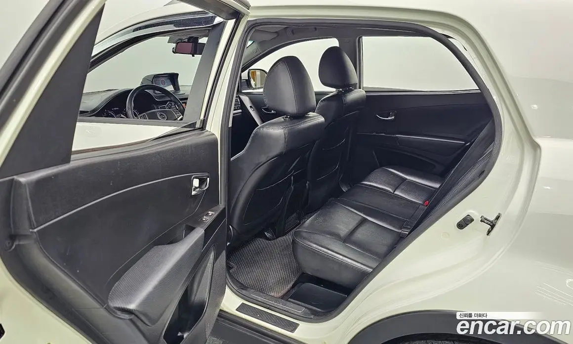 SsangYong Korando 2013 2.0 автомат (гидро), фото 12