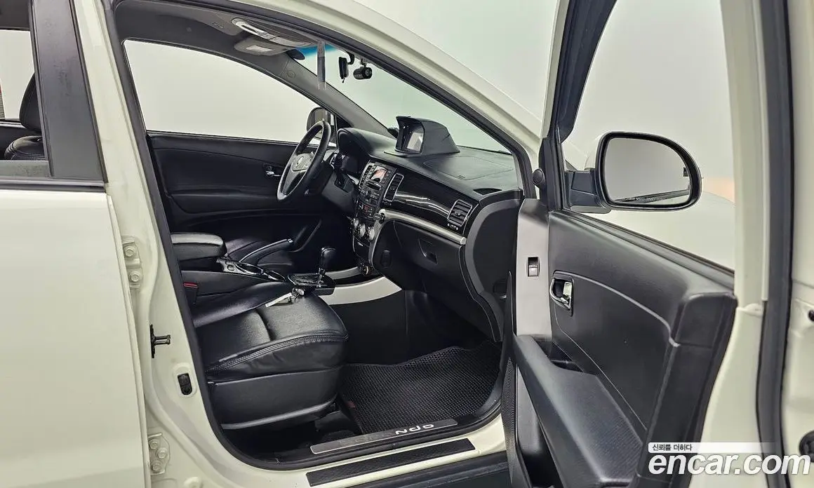 SsangYong Korando 2013 2.0 автомат (гидро), фото 10