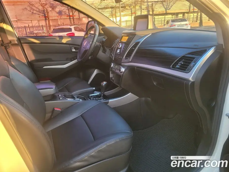 SsangYong Korando 2014 2.0 автомат (гидро), фото 9 SsangYong Korando 2014 2.0 автомат (гидро), фото 9