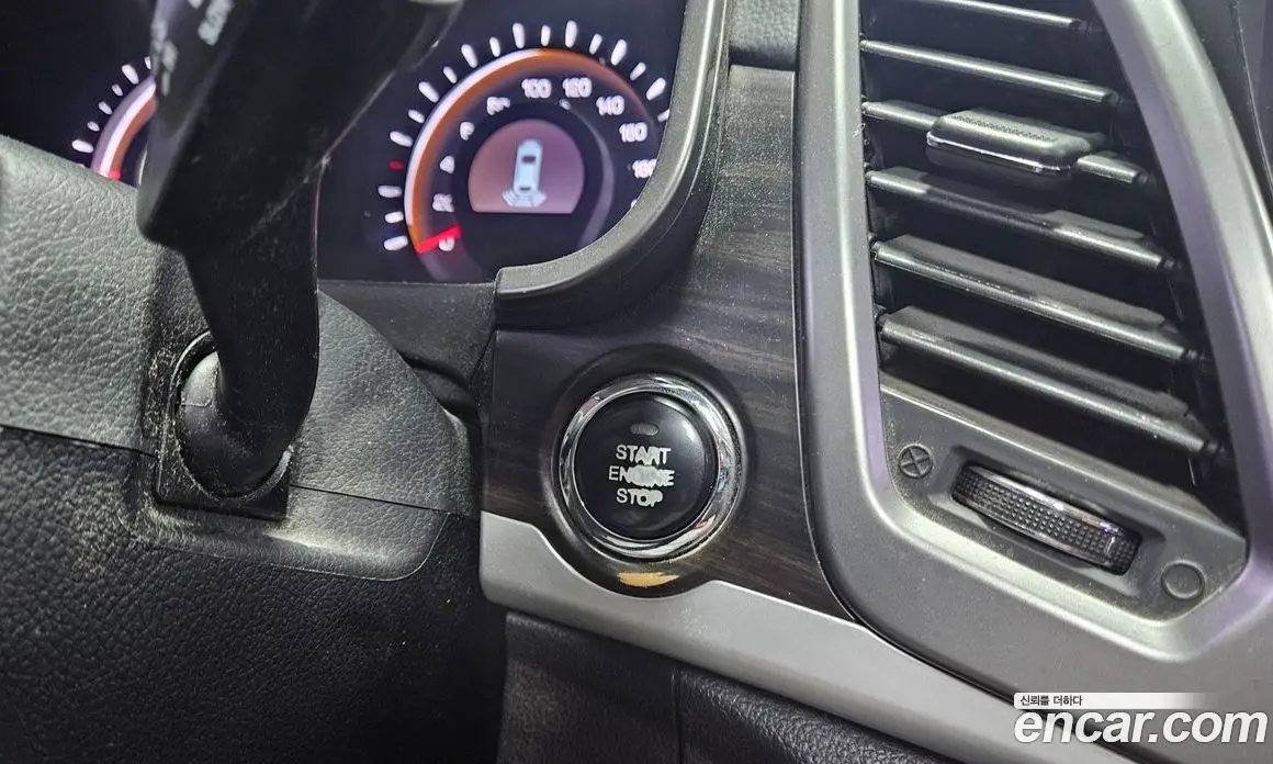 SsangYong Korando 2014 2.0 автомат (гидро), фото 10