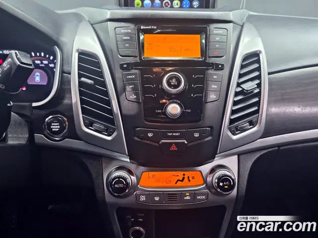 SsangYong Korando 2015 2.0 автомат (гидро), миниатюра 11 SsangYong Korando 2015 2.0 автомат (гидро), миниатюра 11