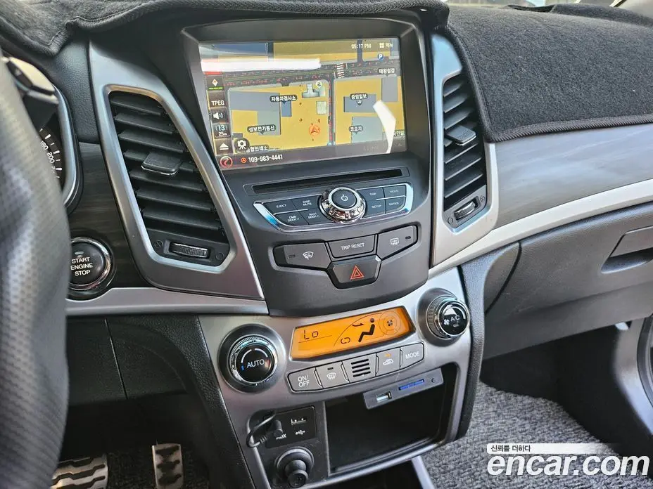 SsangYong Korando 2015 2.2 автомат (гидро), фото 14