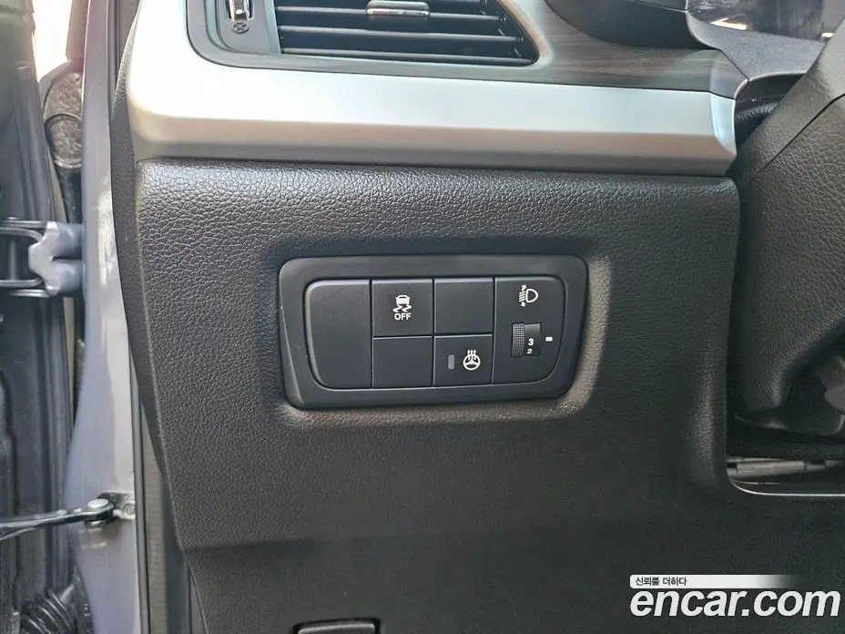 SsangYong Korando 2015 2.2 автомат (гидро), фото 17