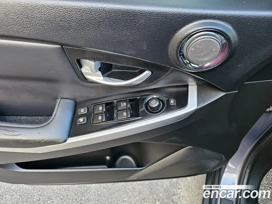 SsangYong Korando 2015 2.2 автомат (гидро), фото 20