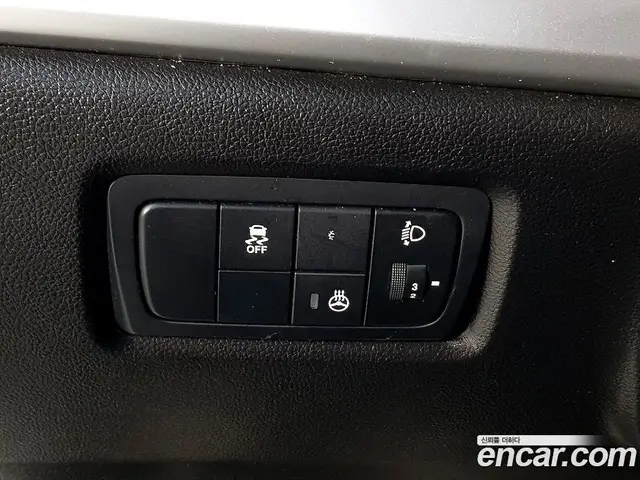 SsangYong Korando 2015 2.0 автомат (гидро), миниатюра 11