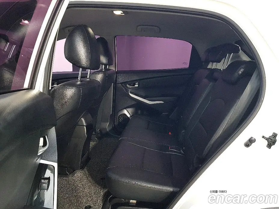 SsangYong Korando 2015 2.0 автомат (гидро), фото 9