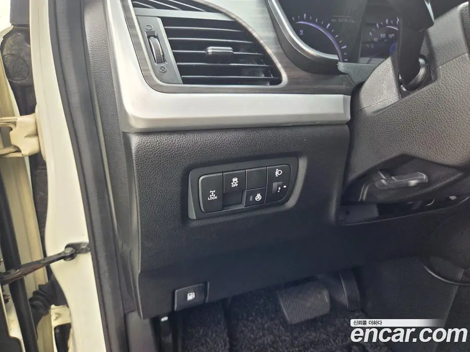 SsangYong Korando 2015 2.0 автомат (гидро), фото 15 SsangYong Korando 2015 2.0 автомат (гидро), фото 15