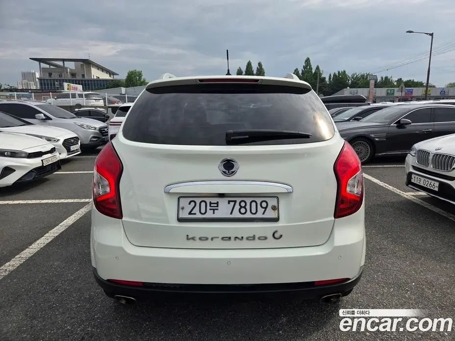 SsangYong Korando 2015 2.0 автомат (гидро), фото 4 SsangYong Korando 2015 2.0 автомат (гидро), фото 4