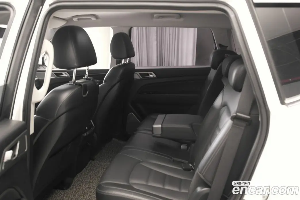 SsangYong Rexton 2017 2.2 автомат (гидро), фото 10 SsangYong Rexton 2017 2.2 автомат (гидро), фото 10